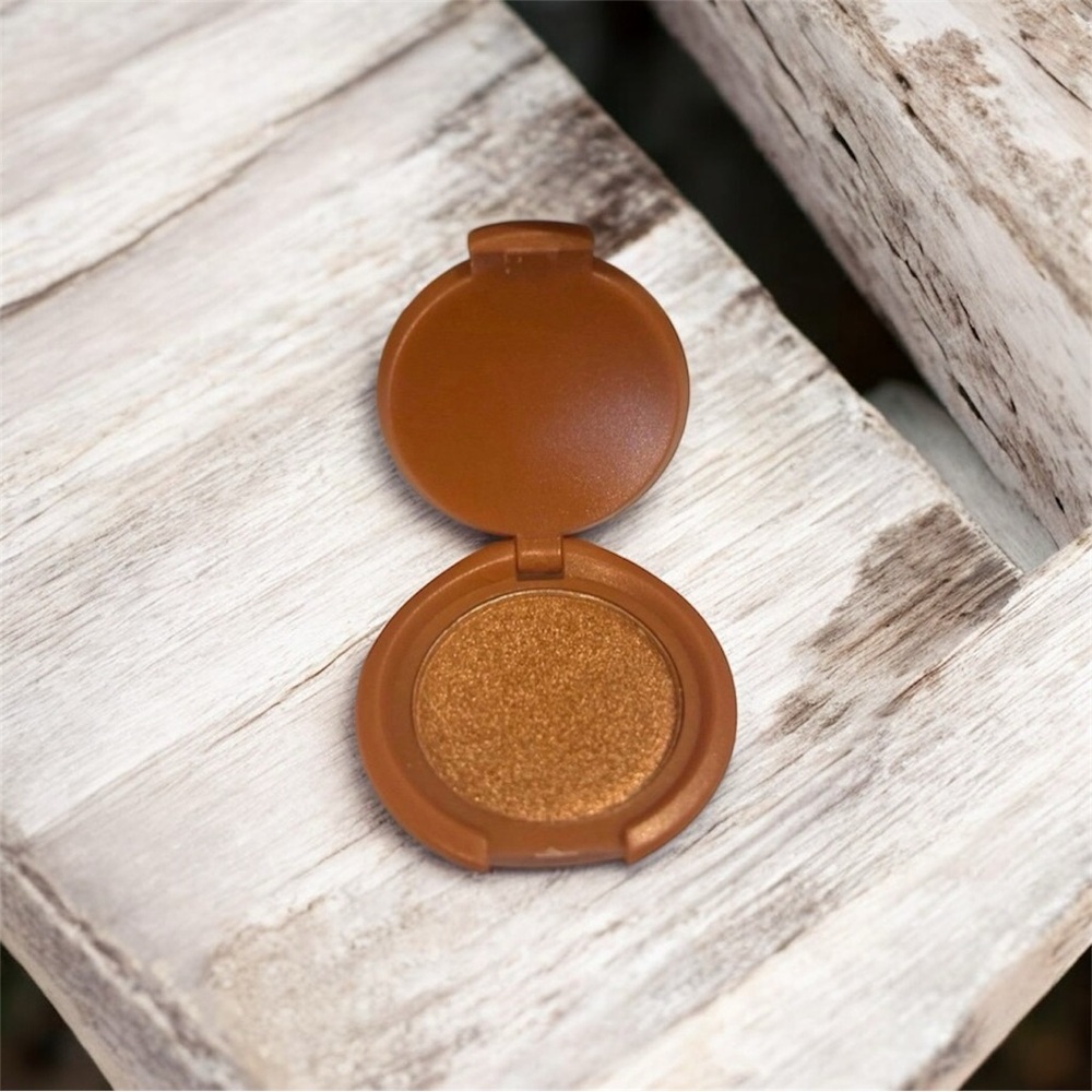 5️⃣.IBY Eyeshadow | Cinnamon Roll Or 5 For 25